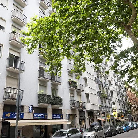 Elegant Designer In The Monumental Area Appartement *