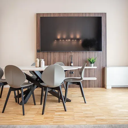 Luxury House In Carlo De Angeli 115 Mq Appartamento *