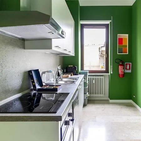 - Duomo Porta Venezia - Luxury 3 Br 3 Balconies Appartamento *