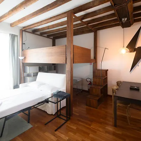 Elegant Navigli View Loft *