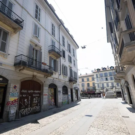 Elegant Navigli View Loft Διαμέρισμα