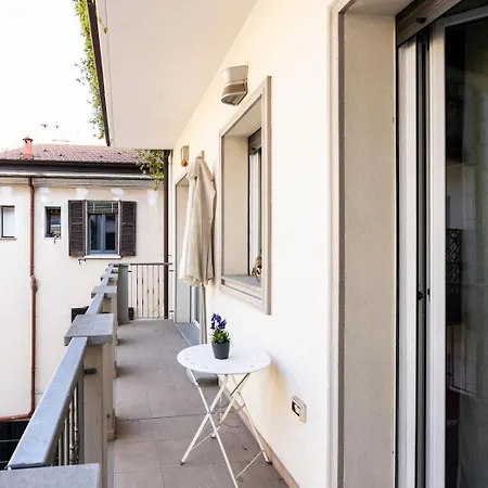 Apartamento Red Elegance - Porta Venezia *