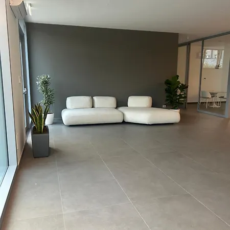 Design With Private Terrace Appartement