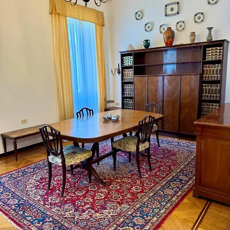 Elegant In Tortona Design District Apartament