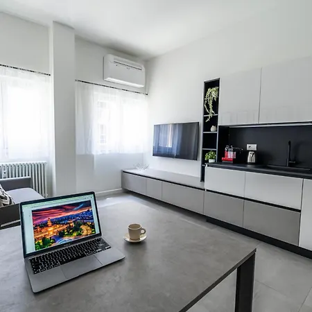 Guesthost - Comfy Near Cenisio Mm5 شقة ميلان