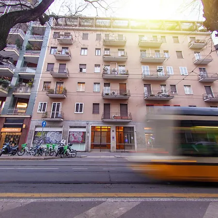 Ego House Moscova A 10 Minuti Dal Duomo, *