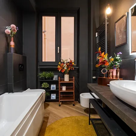 Xenia - Three-room In Via Laurana 5 밀라노