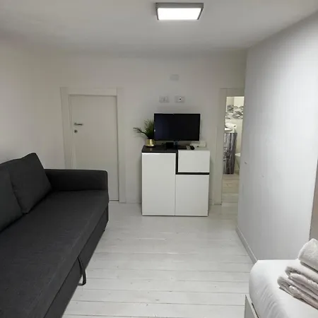 Comfort Loft 3br 3ba&fast Wi-fi 15 Minutes To Duomo Appartamento Milano