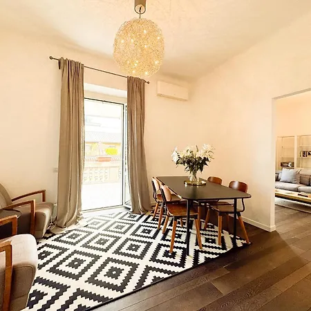Brera Sun Terrace, Light-filled 4th R Floor Gem شقة ميلان