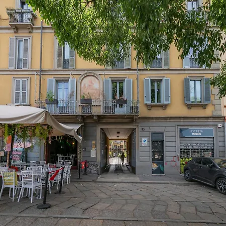 Bilocale Su 2 Livelli - Ripa Di Porta Ticinese Διαμέρισμα