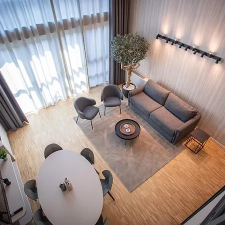 Appartamento Luxury House In Carlo De Angeli 115 Mq