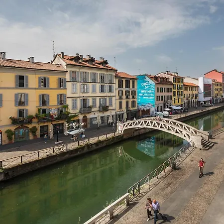 Elegant Navigli View Loft 아파트 *