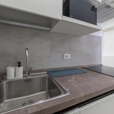 Cesare Da Sesto 10 - 2nd Floor - Leia Hospitality Apartman Milánó