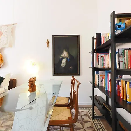 Poliziano Stylish In Sempione Appartement *