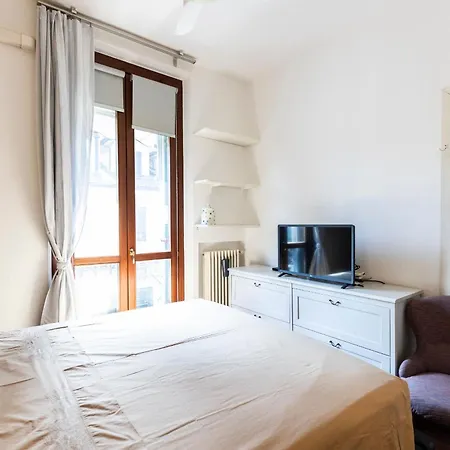 Apartamento The White Nest - Dimora Gioia Milão