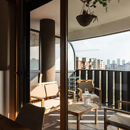 Youhosty - Forze Armate 250 Apartman *