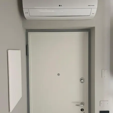 Brand New Two-room Apartment, Between Brera And Repubblica Milão