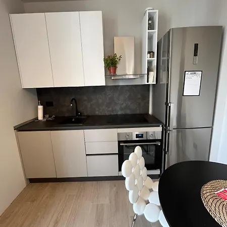 Brand New Two-room Apartment, Between Brera And Repubblica * Milão