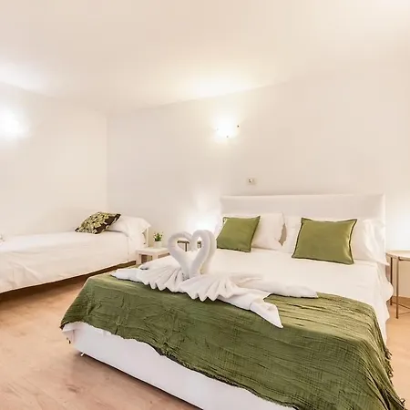 7guest Duomo5min Walk-private Cinema Popcorn-castle 6min- Air Cond Apartman