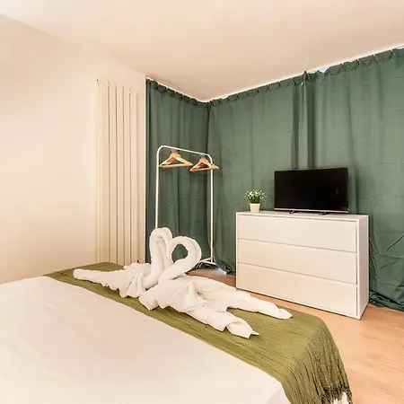 Apartamento 7guest Duomo5min Walk-private Cinema Popcorn-castle 6min- Air Cond *