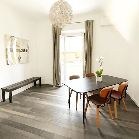 Brera Sun Terrace, Light-filled 4th R Floor Gem