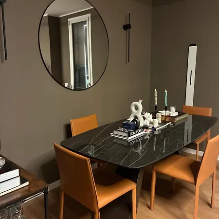 Stylish Modern 2-bedroom In Milánó