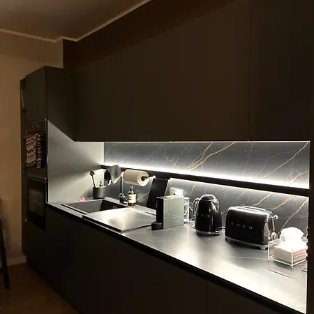 Apartament Stylish Modern 2-bedroom In