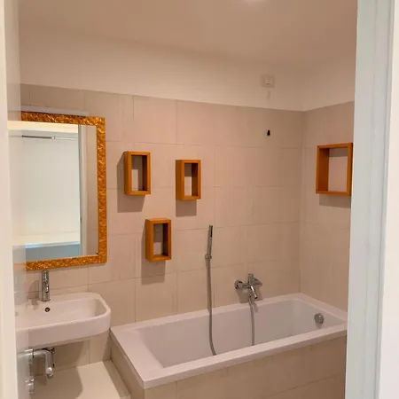 Bicocca Industrial House Apartman *