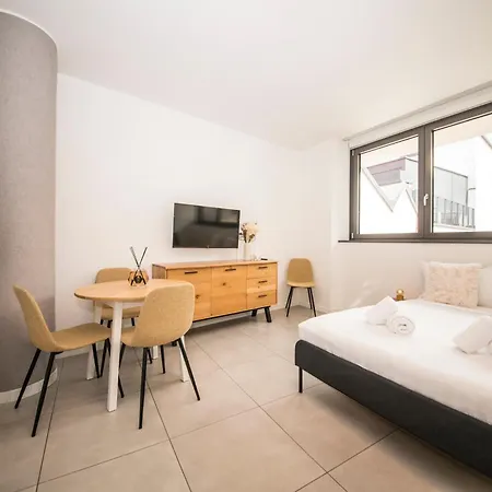 Ponti Cozy - Private Parking Available, Near Navigli, Romolo Metro And Duomo * ميلان