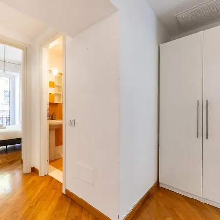 Duomo 15 Min Walk - Historic Center - 2 Bedrooms With Terrace *