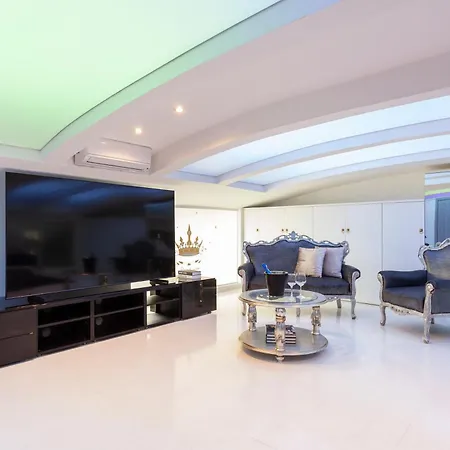 Pool & Billiard - Luxury Loft Di 400mq Con Cinema شقة