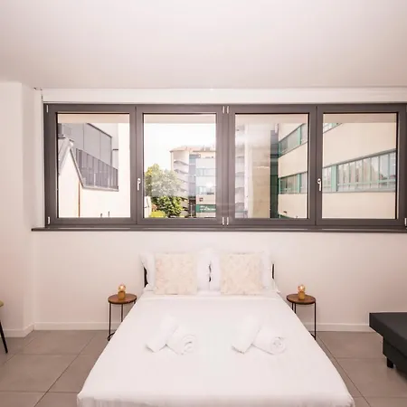 شقة Ponti Cozy - Private Parking Available, Near Navigli, Romolo Metro And Duomo