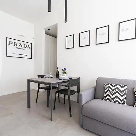Guesthost - Comfy Near Cenisio Mm5 Appartement Milan