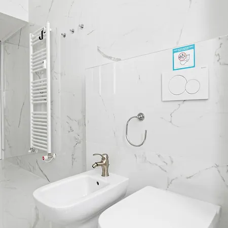 Apartman Italianway Comfort - Mezzofanti 9 *