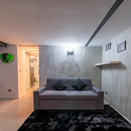 Max 6 Guests - Chill House - 3 Stops Duomo M3 *
