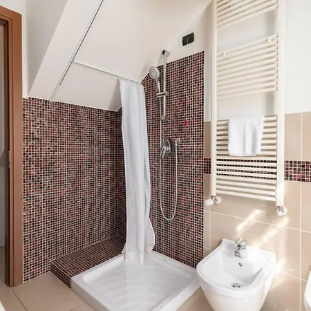 Large Duplex With Private Terrace Gluck Διαμέρισμα *