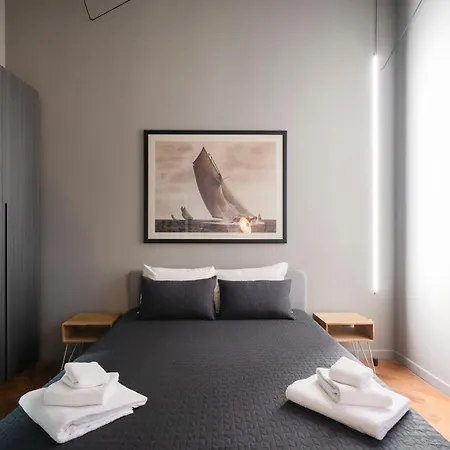 Intrho- Correnti Luxury Appartamento *