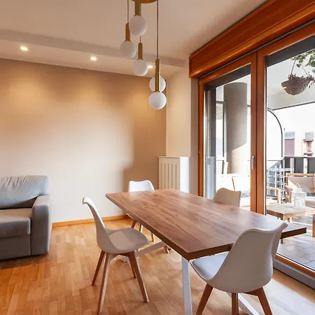 Apartman Youhosty - Forze Armate 250