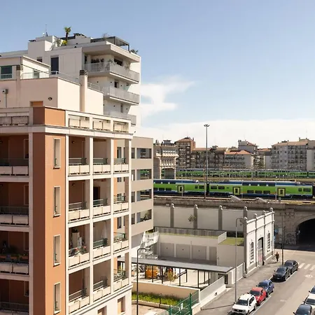 Large Duplex With Private Terrace Gluck *