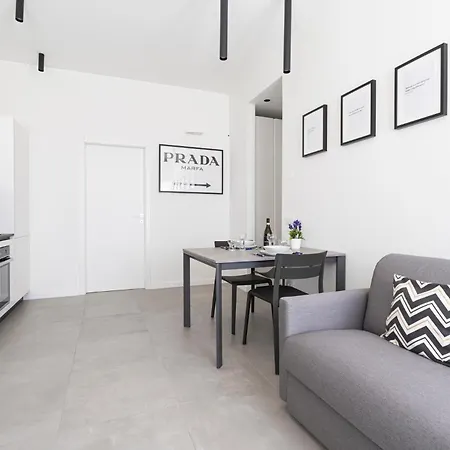 Guesthost - Comfy Near Cenisio Mm5 شقة