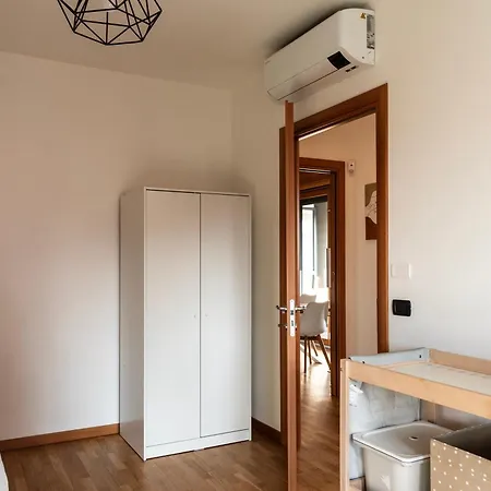 Youhosty - Forze Armate 250 Apartman