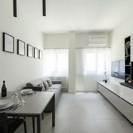 Guesthost - Comfy Near Cenisio Mm5 ميلان