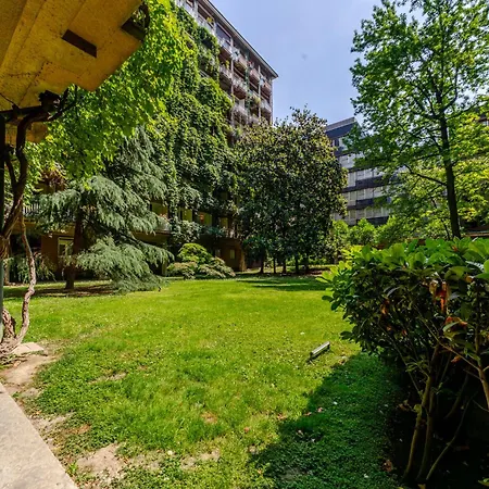 Cedro Residence, Pagano, * Μιλάνο