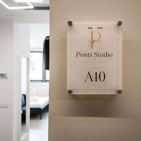 Ponti Cozy - Private Parking Available, Near Navigli, Romolo Metro And Duomo *