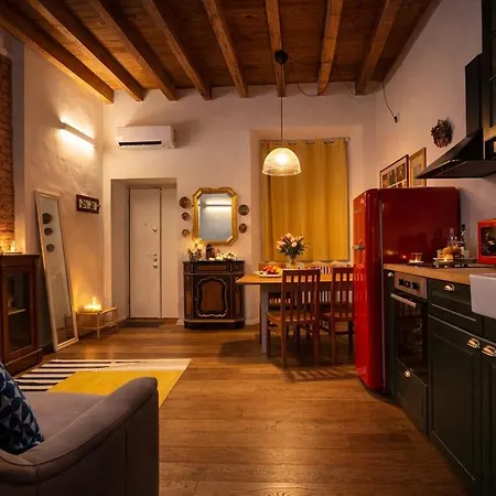 Appartement Duomo 10 Min Metro Vintage Italian