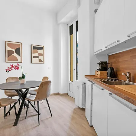 Apartamento -gorgeous 3bedroom- Penthouse Near Duomo Keyhost Milão