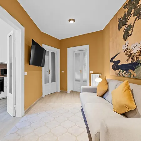 -gorgeous 3bedroom- Penthouse Near Duomo Keyhost Apartamento Milão