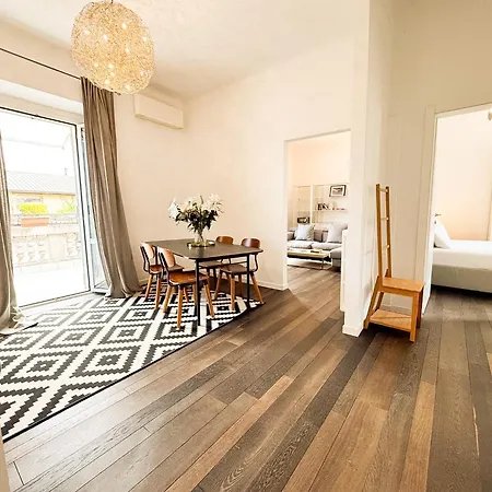 Brera Sun Terrace, Light-filled 4th R Floor Gem