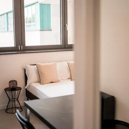 Ponti Cozy - Private Parking Available, Near Navigli, Romolo Metro And Duomo شقة ميلان
