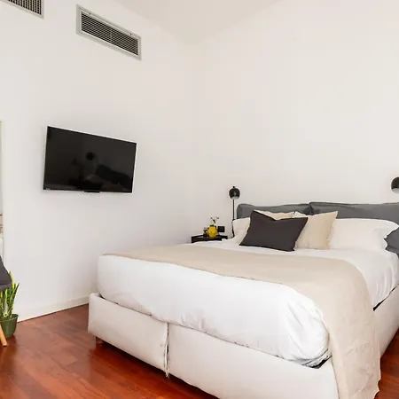 Corso Garibaldi Modern By Rentopolis *